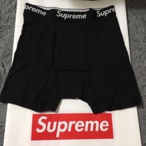 Supreme Underwear & Socks - Supreme Hanes Boxer (1 Boxer) Supreme Underwear & Socks - Supreme Hanes Boxer (1 Boxer)